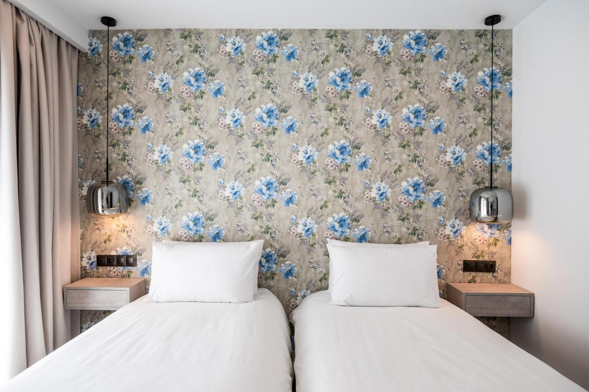 The Orange House Boutique Hotel And Upstairs Rooftop Bar Center Of La Cala De Mijas 100M From The Beach Екстериор снимка