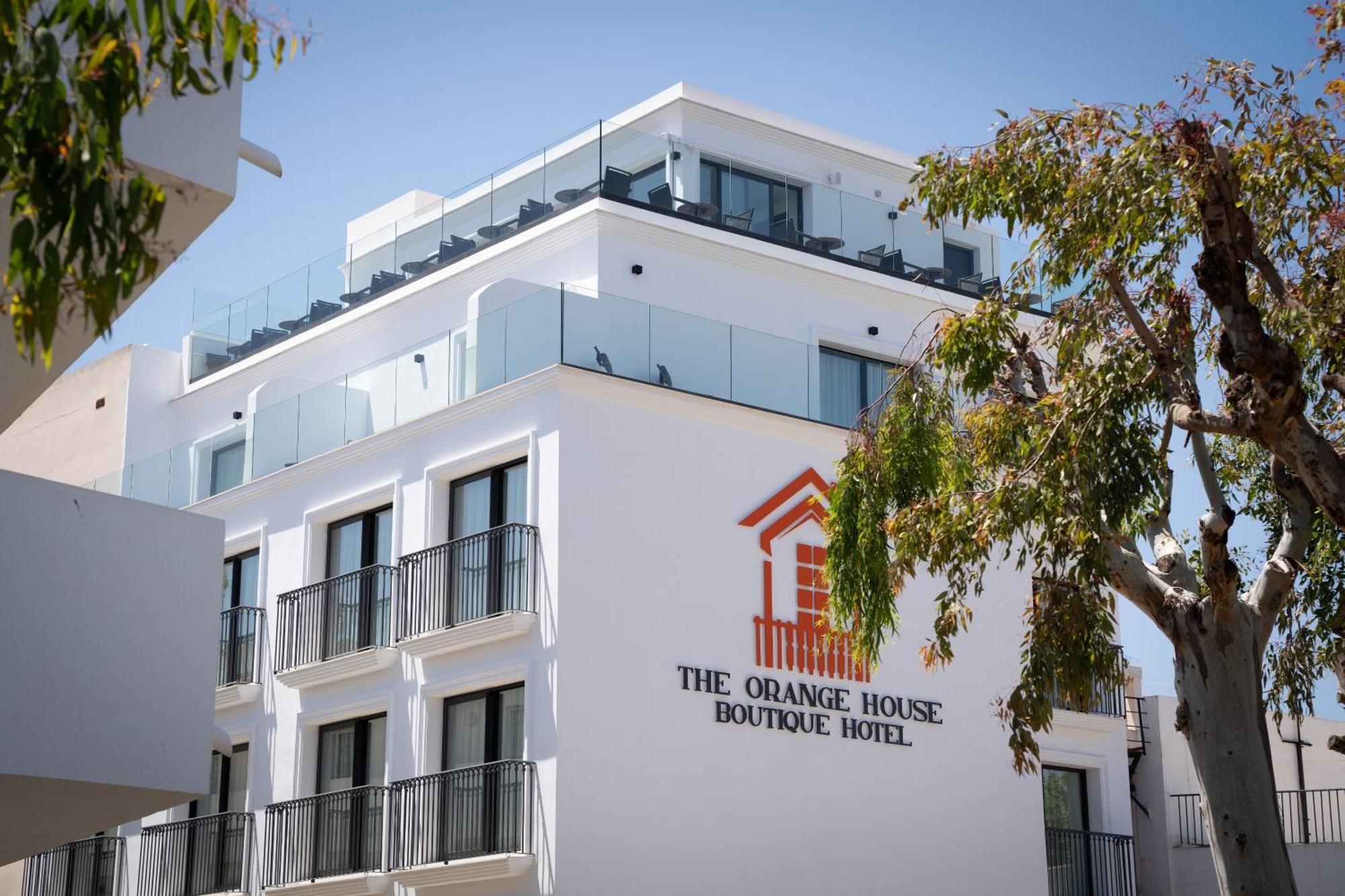 The Orange House Boutique Hotel And Upstairs Rooftop Bar Center Of La Cala De Mijas 100M From The Beach Екстериор снимка