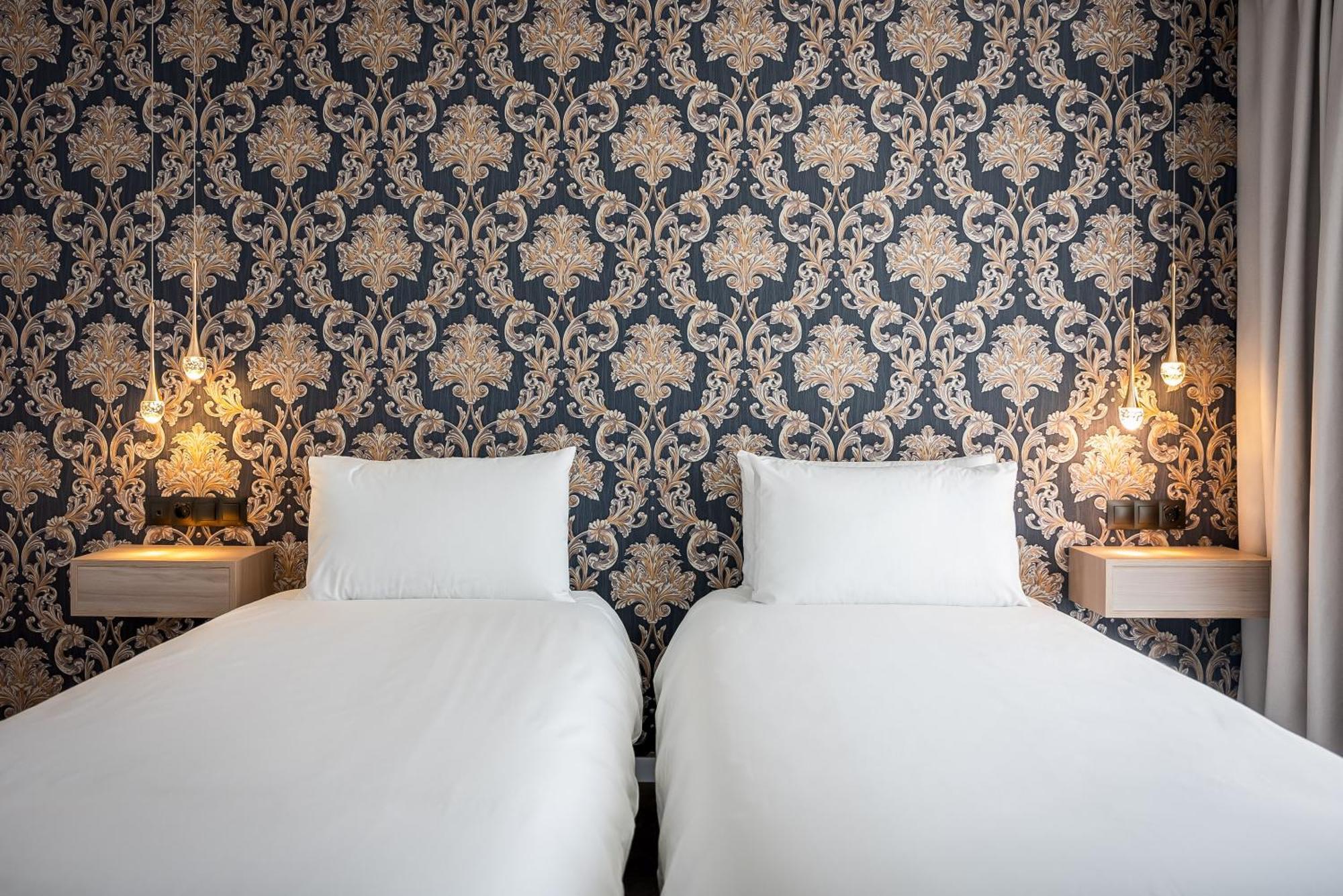 The Orange House Boutique Hotel And Upstairs Rooftop Bar Center Of La Cala De Mijas 100M From The Beach Екстериор снимка