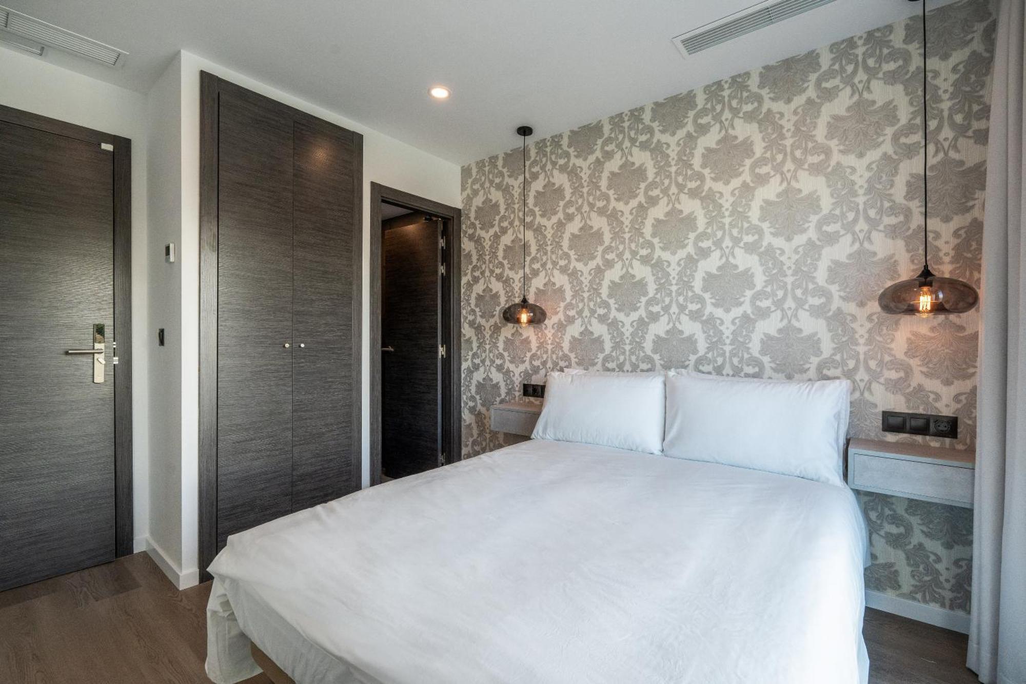 The Orange House Boutique Hotel And Upstairs Rooftop Bar Center Of La Cala De Mijas 100M From The Beach Екстериор снимка