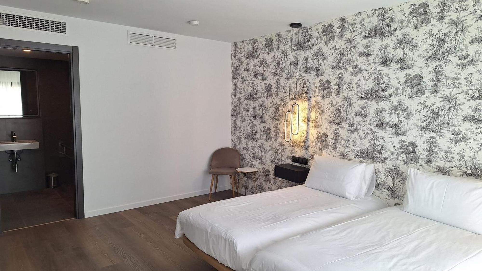 The Orange House Boutique Hotel And Upstairs Rooftop Bar Center Of La Cala De Mijas 100M From The Beach Стая снимка