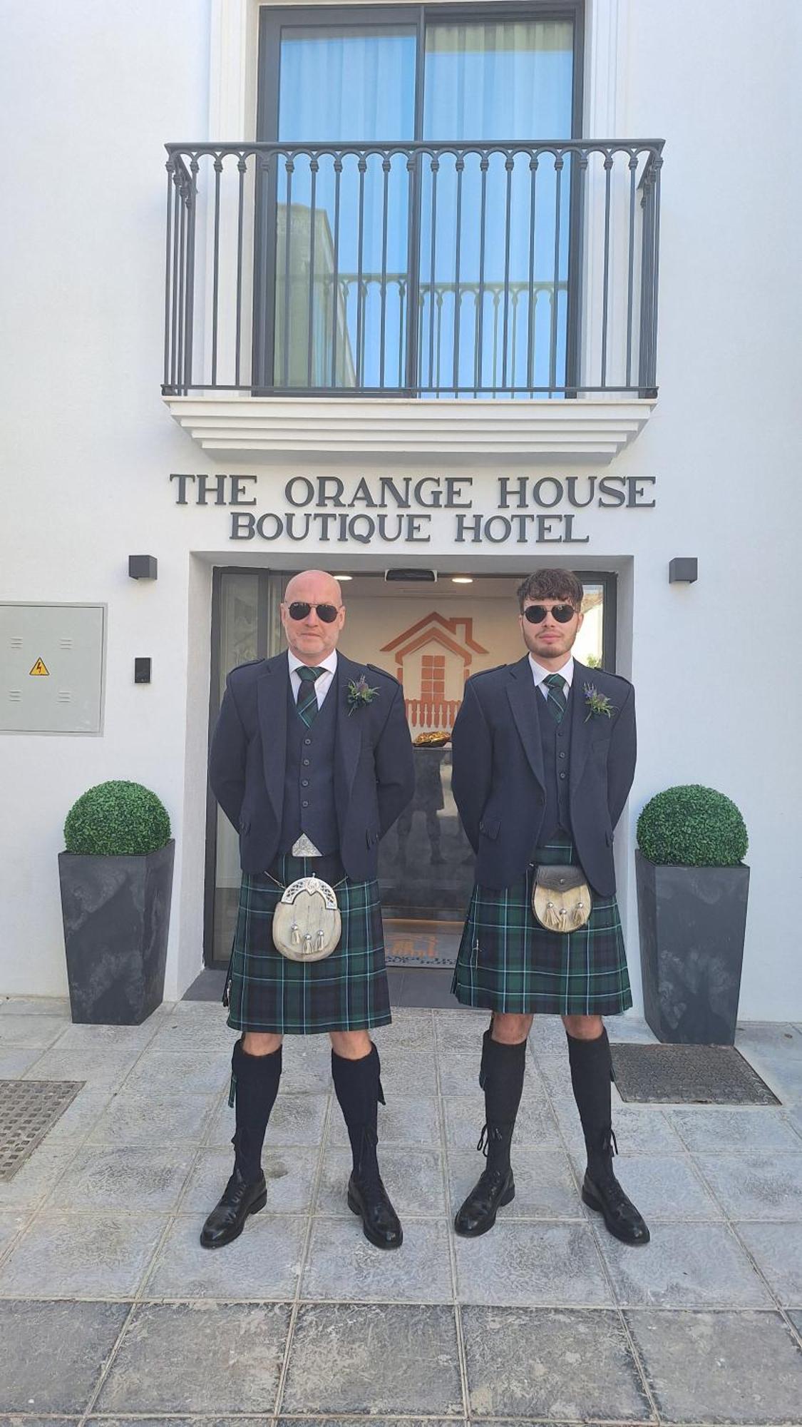 The Orange House Boutique Hotel And Upstairs Rooftop Bar Center Of La Cala De Mijas 100M From The Beach Екстериор снимка