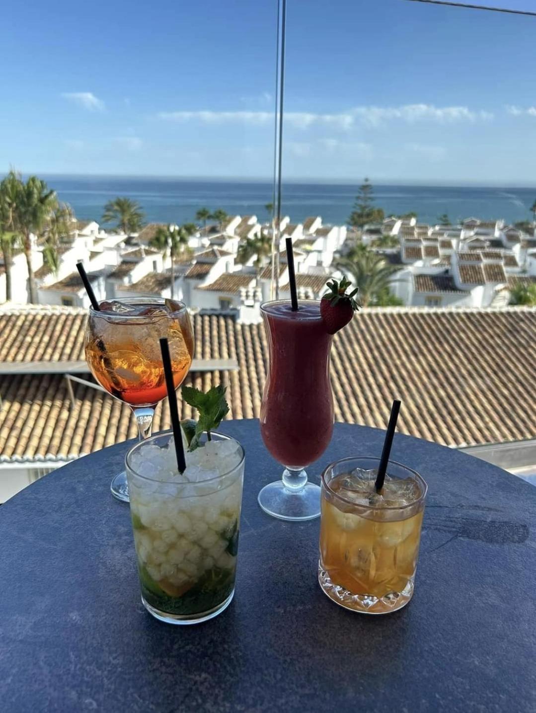 The Orange House Boutique Hotel And Upstairs Rooftop Bar Center Of La Cala De Mijas 100M From The Beach Екстериор снимка